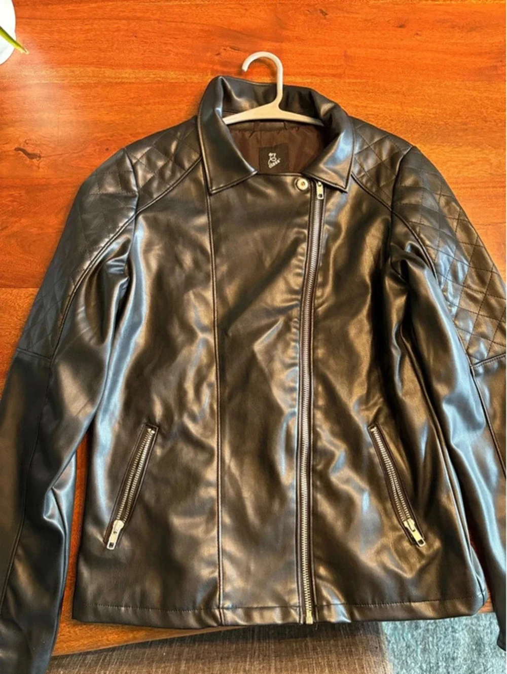 Girl’s leather jacket. 14/16. NEW!
